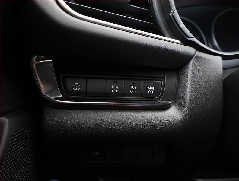 Mazda CX-30 (2021) Skyactiv-X 2.0 - fotka 15 z 19