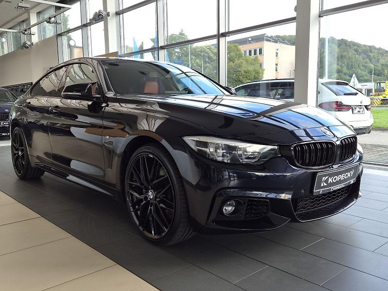 BMW Řada 4 440i xDrive - fotka 10 z 28