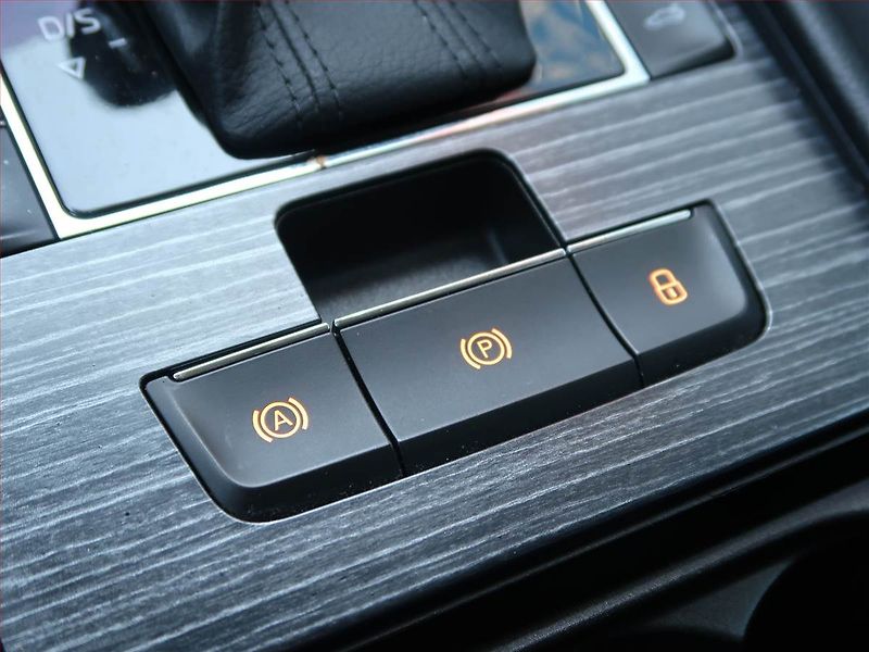 Škoda Superb (2021) 2.0 TDI - fotka 18 z 20