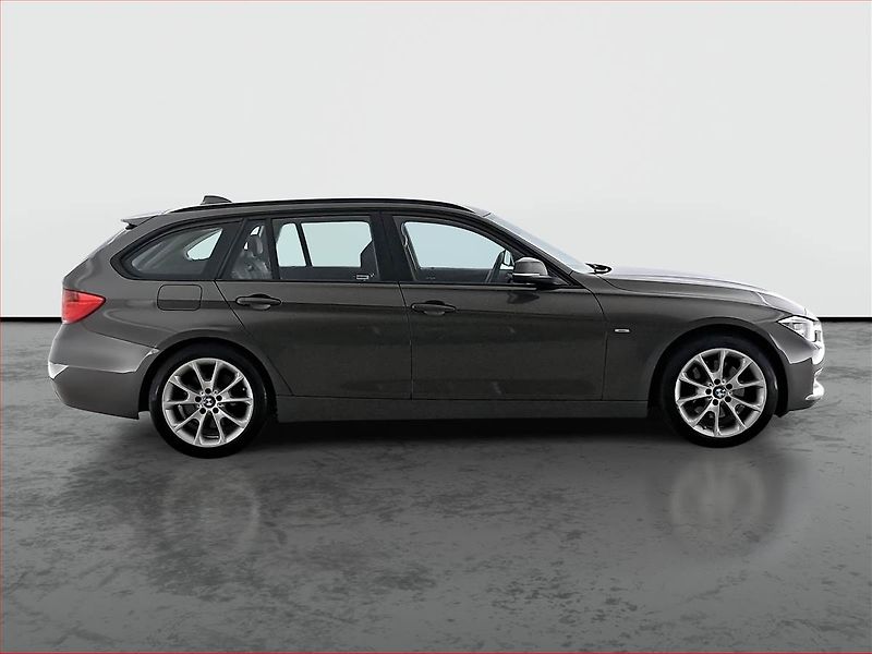 BMW Řada 3 (2014) Modern Line 330 d xDrive, 4X4 - fotka 6 z 22