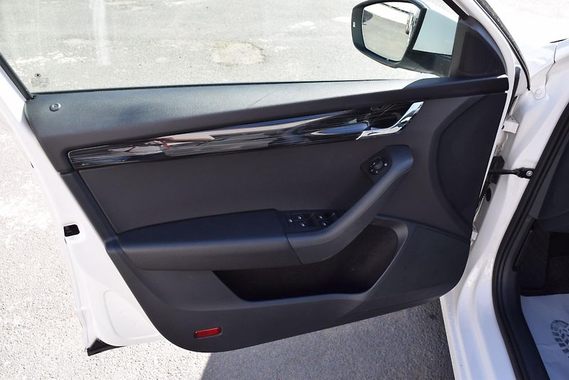 Škoda Octavia (2020) 2.0TDI 110kw AMBITION NAVI APP - fotka 19 z 48