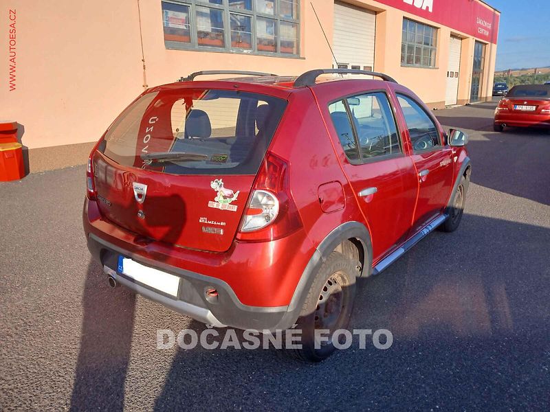 Dacia Sandero (2011) 1.5 dCi, AC, STK7/28 - fotka 2 z 3