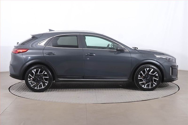 Kia XCeed (2022) 1.5 T-GDI, Automat, Serv.kniha - fotka 6 z 25