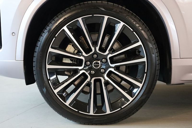 Volvo XC90 T8 Ultra Dark, Bowers, Tažné - fotka 15 z 41