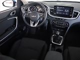 Kia Ceed (2022) Silver 1.5 T-GDI, Serv.kniha - náhled 7