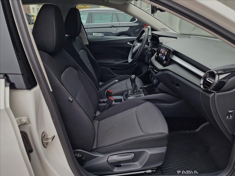 Škoda Fabia 1.0TSI Ambition,ČR,1.Majitel - fotka 14 z 50