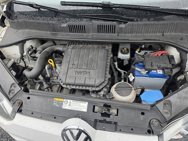 Volkswagen up! 1.0 i - fotka 11 z 11