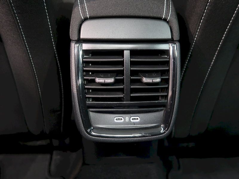 Škoda Kamiq (2026) MONTE CARLO 1.5TSI 110KW DSG - fotka 35 z 40