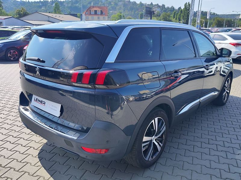 Peugeot 5008 1.5 HDI/96kW Allure - fotka 5 z 36
