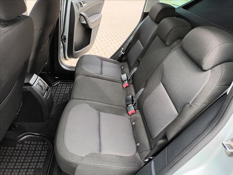 Škoda Yeti 2,0 TDI,81KW,4X4,DIGIKLIMA, - fotka 17 z 33