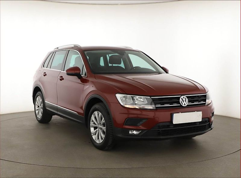 Volkswagen Tiguan (2017) Highline 2.0 TSI, 4X4 - fotografie inzerátu