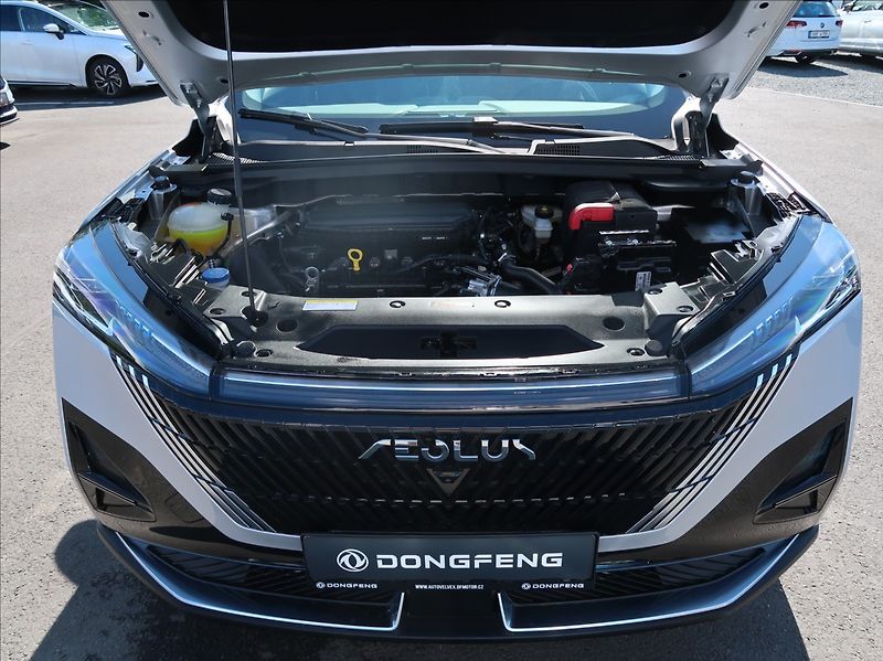 Dongfeng Mage (2026) 1,5 T 145 kW E3 DCT7 - fotka 25 z 27
