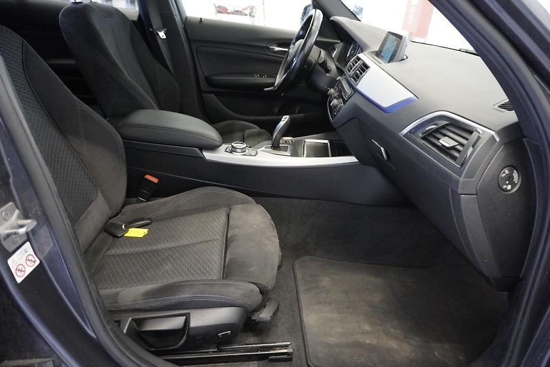 BMW Řada 1 120D 2,0 M-SPORT AUTOMAT - fotka 24 z 28