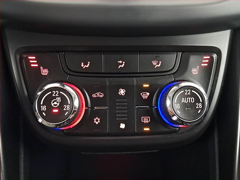 Opel Zafira (2012) Cosmo 2.0 CDTI, Navi, Xenony - fotka 13 z 17