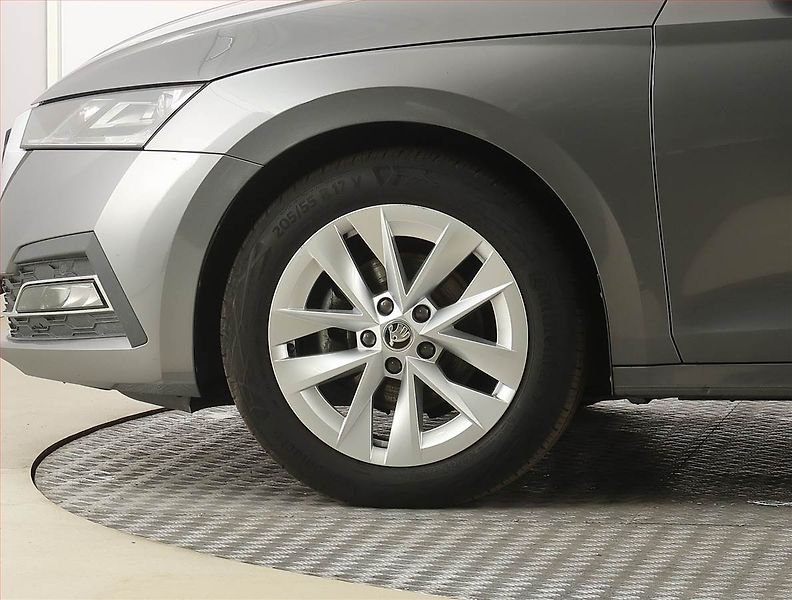 Škoda Octavia (2023) 2.0 TDI, Automat, ČR,1.maj - fotka 15 z 28