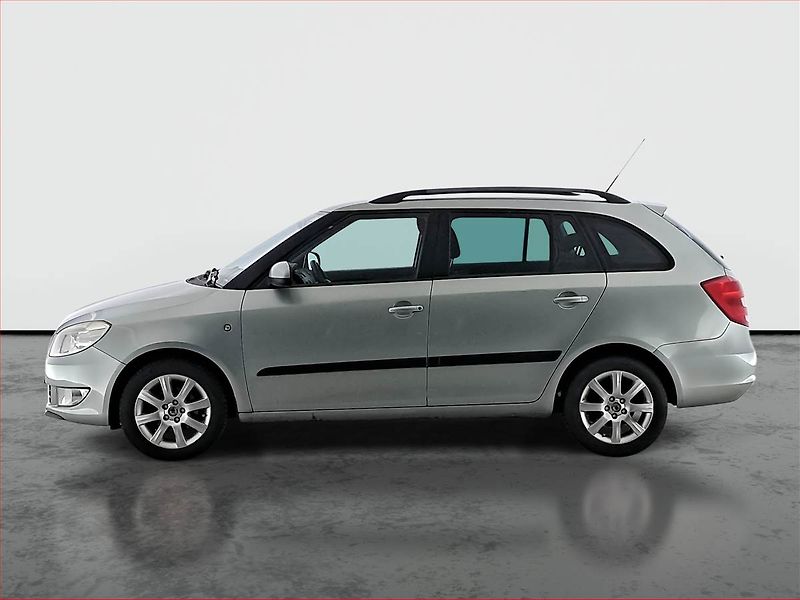 Škoda Fabia (2011) Elegance 1.2 TSI, Serv.kniha - fotka 3 z 16