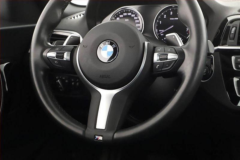 BMW Řada 2 (2019) M240i xDrive - fotka 15 z 18