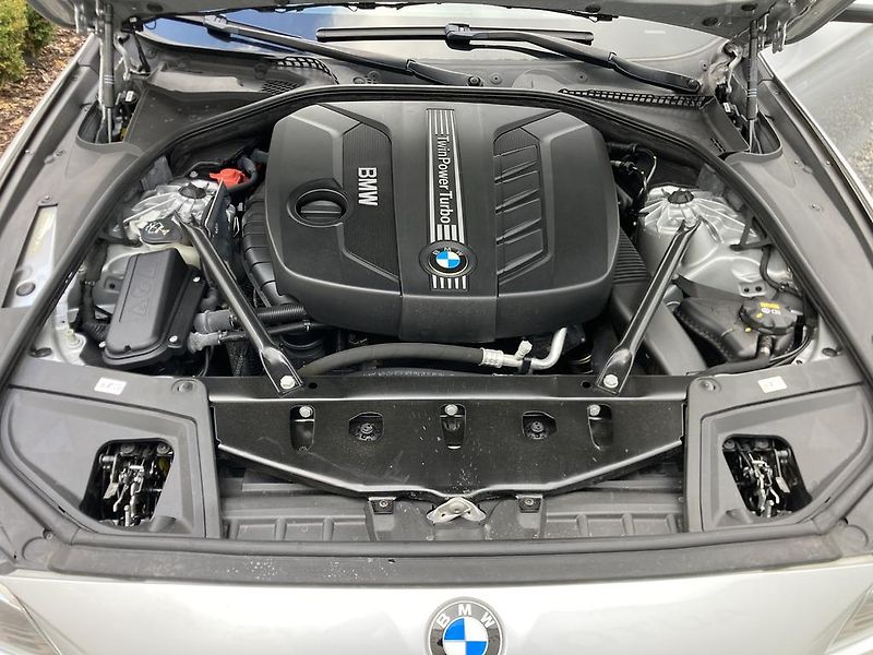 BMW Řada 5 2,0 525 XD ČR servis - fotka 29 z 29