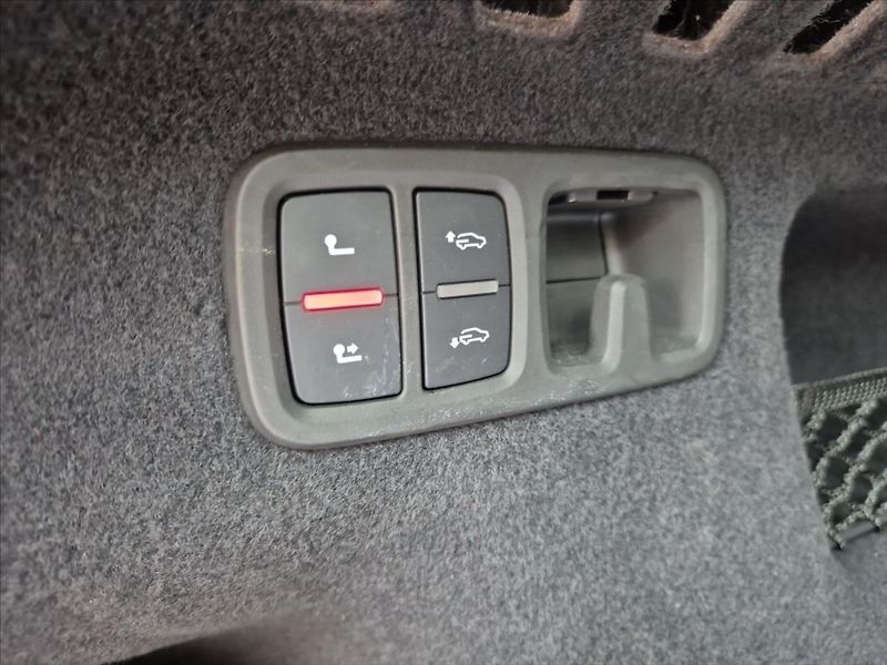 Audi Q8 3,0 50 TDi Quattro - fotka 12 z 18
