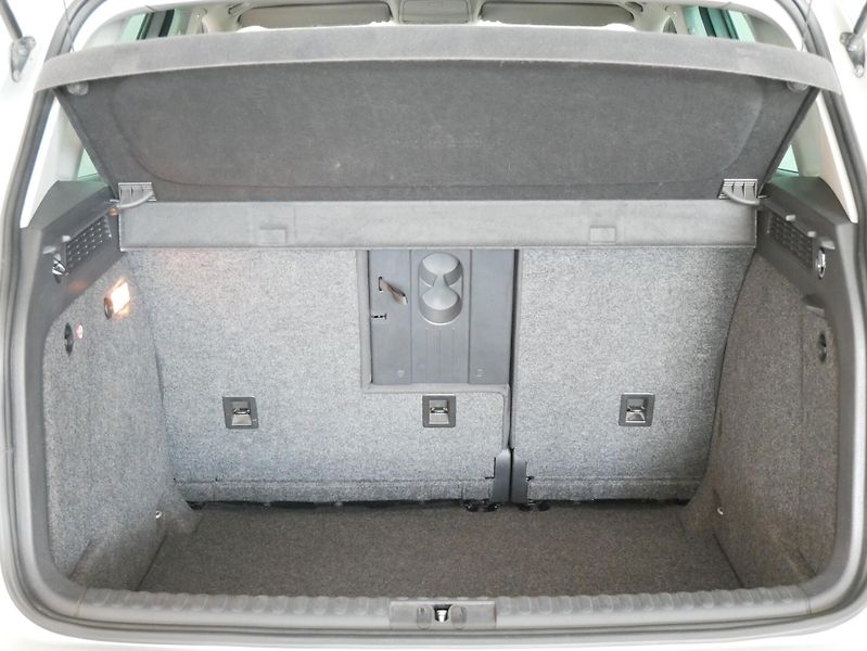 Volkswagen Tiguan - fotka 25 z 25