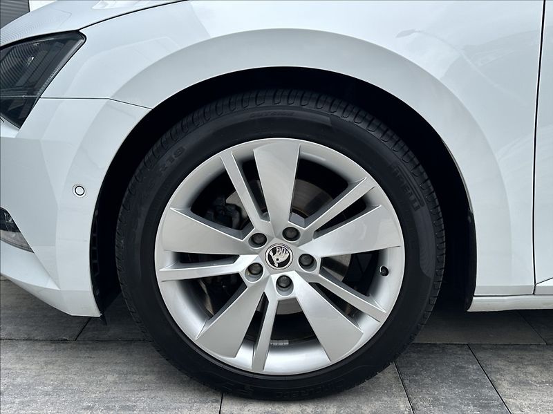 Škoda Superb 1,4 TSI 150PS  Style Plus 4x4 - fotka 47 z 58