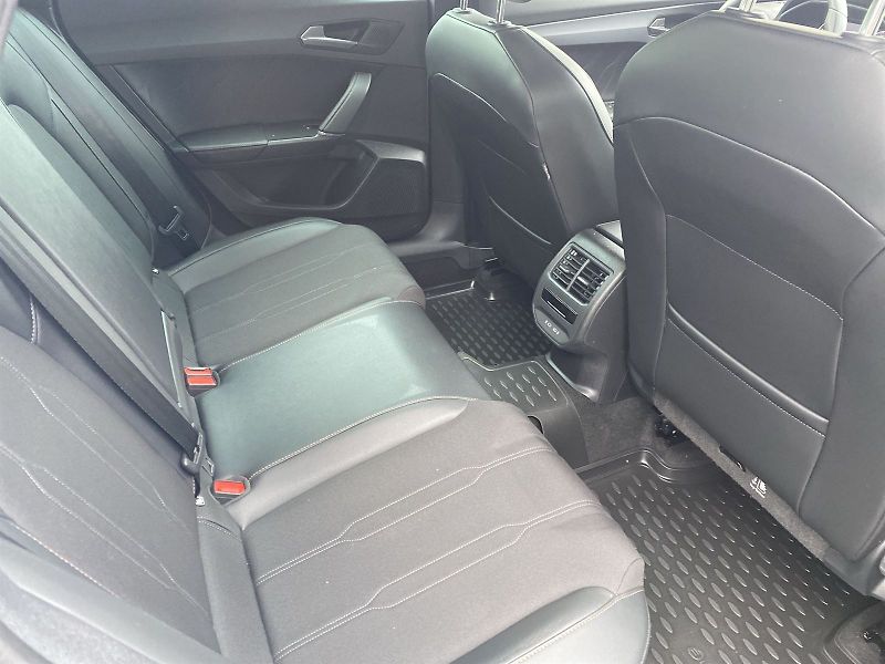Cupra Formentor (2023) 1.5 TSI DSG - fotka 9 z 39
