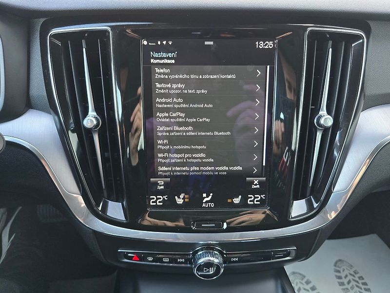 Volvo V60 184kW B5 4x4 CROSS COUNTRY - fotka 40 z 50