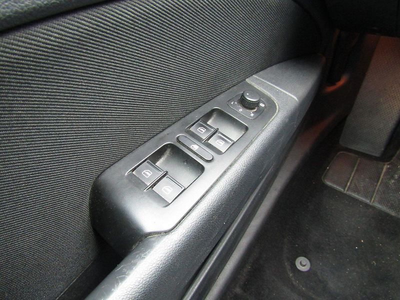 Škoda Superb (2015) 1.6 TDI 77kW  OUTDOOR - fotka 30 z 46