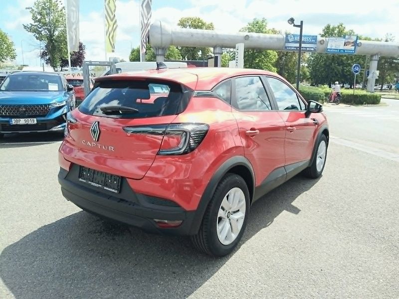 Renault Captur (2026) evolution Eco-G 120 - fotka 4 z 17