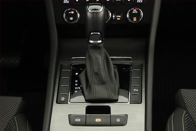 Škoda Superb (2024) Style 1.5 TSI - fotka 10 z 16