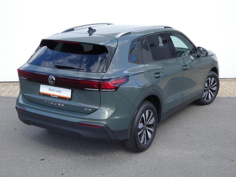 Volkswagen Tiguan Life 1,5 eTSI 110 kW mHEV - fotka 14 z 30