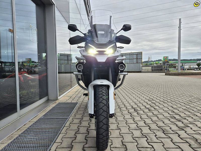 CFMOTO 800 MT (2026) Explore ES - AKČNÍ CENA - fotka 10 z 45