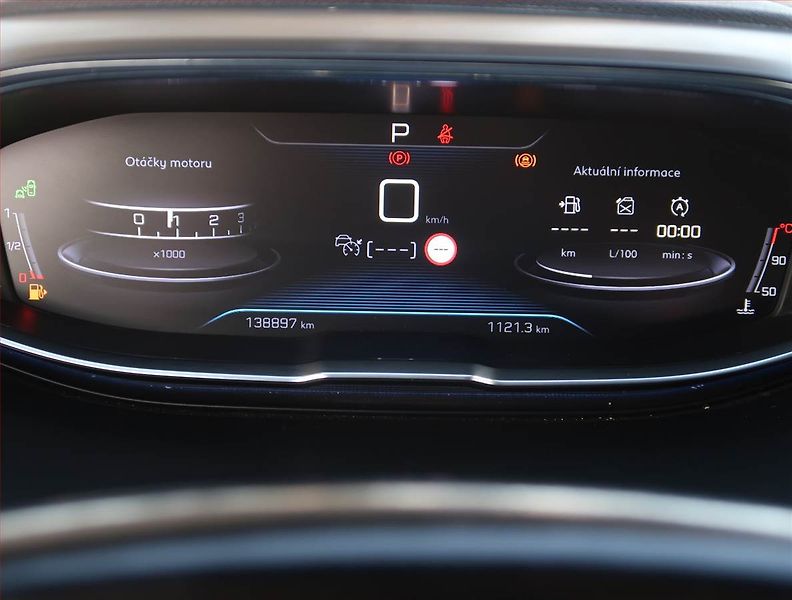 Peugeot 5008 (2018) GT Line 2.0 BlueHDi, Masáž - fotka 11 z 23