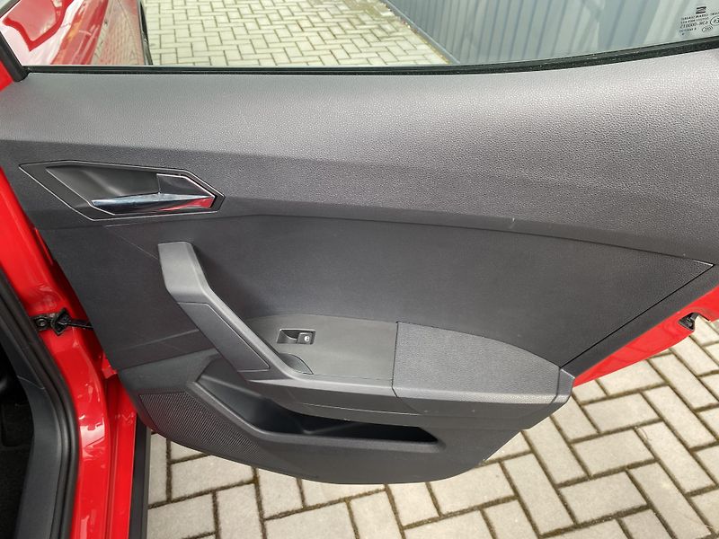 Seat Arona 1.0i 66kW- XPERIENCE- 28 500KM - fotka 33 z 40