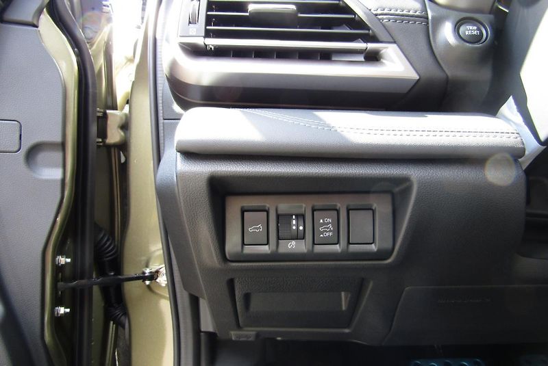 Subaru Outback (2025) 2,5i TOURING  MY25.5 - fotka 33 z 52