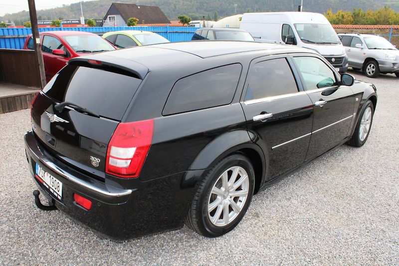 Chrysler 300C (2008) 3,0CRD KŮŽE NAVI XENON ALU - fotka 7 z 17