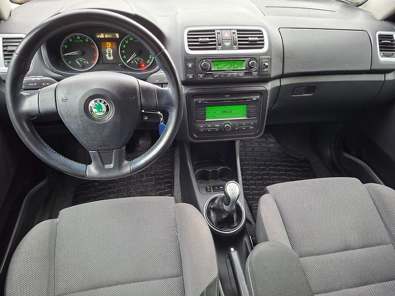 Škoda Roomster (2008) 1.4i 16V 63kW -VÝBAVA - fotka 12 z 35