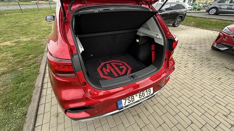 MG ZS (2025) 1.0 T-GDI AUT Exclusive  - fotka 18 z 20