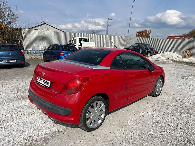 Peugeot 207 1.6 HDI - fotka 6 z 13