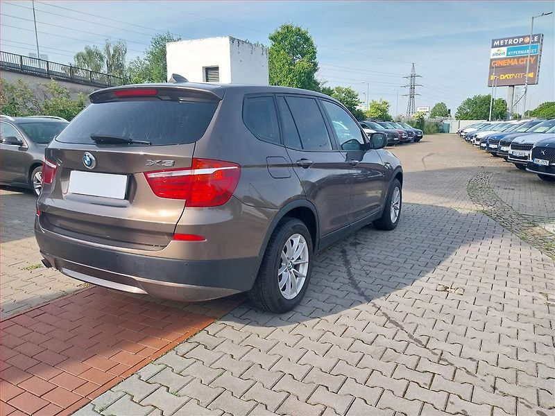 BMW X3 (2013) xDrive20d, 4X4, Automat, Kůže - fotka 5 z 20