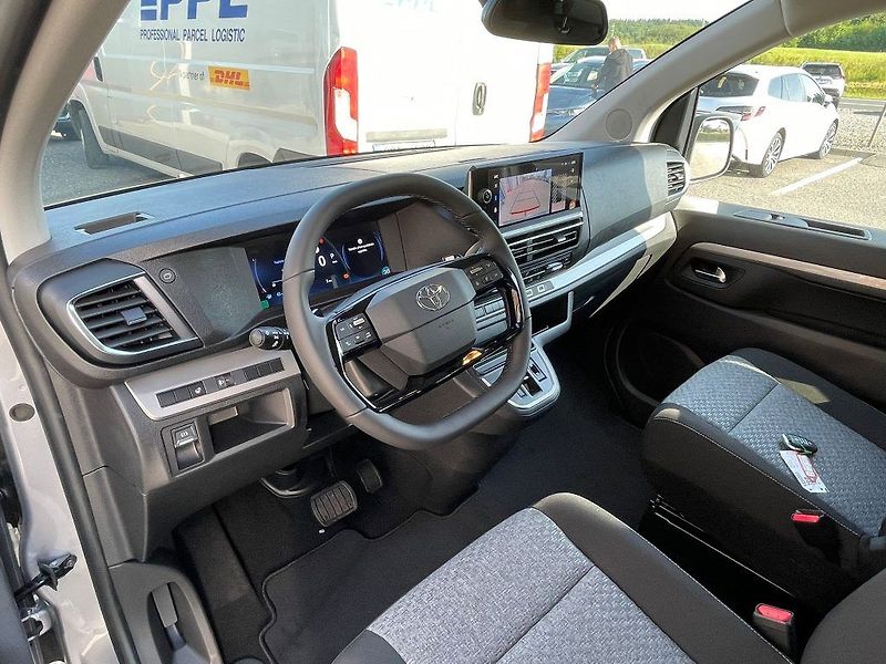 Toyota ProAce Verso MC24 2.0L 8AT - fotka 13 z 24