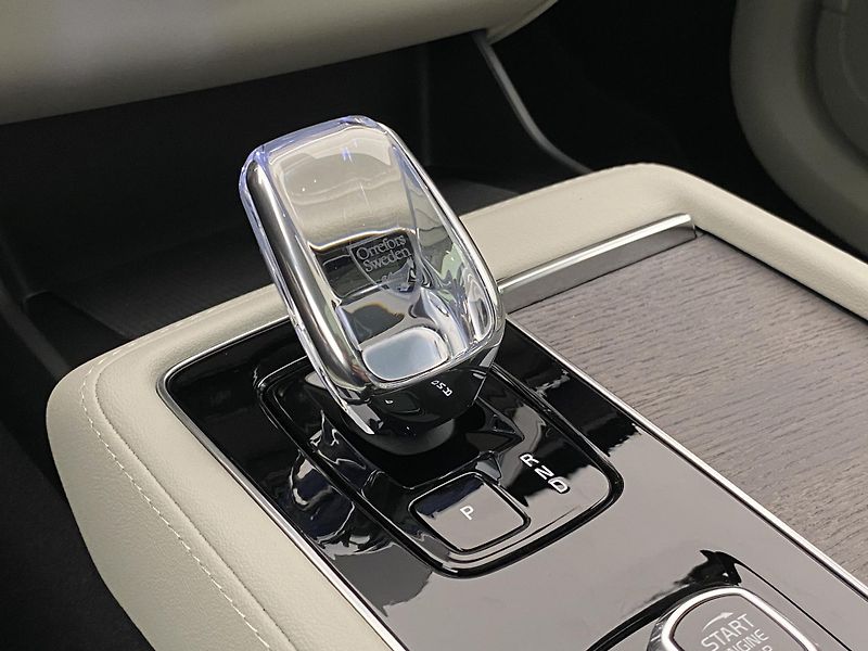 Volvo XC90 (2026) T8 AWD Plug-in BRIGHT ULTRA - fotka 38 z 72