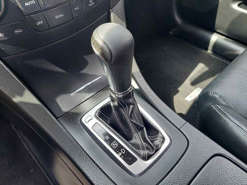Suzuki Kizashi 2.4 4WD - fotka 40 z 59