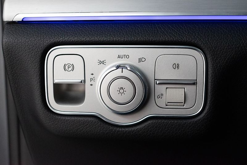 Mercedes-Benz GLE 350d AMG*4MATIC*TAŽNÉ*DPH* - fotka 17 z 47