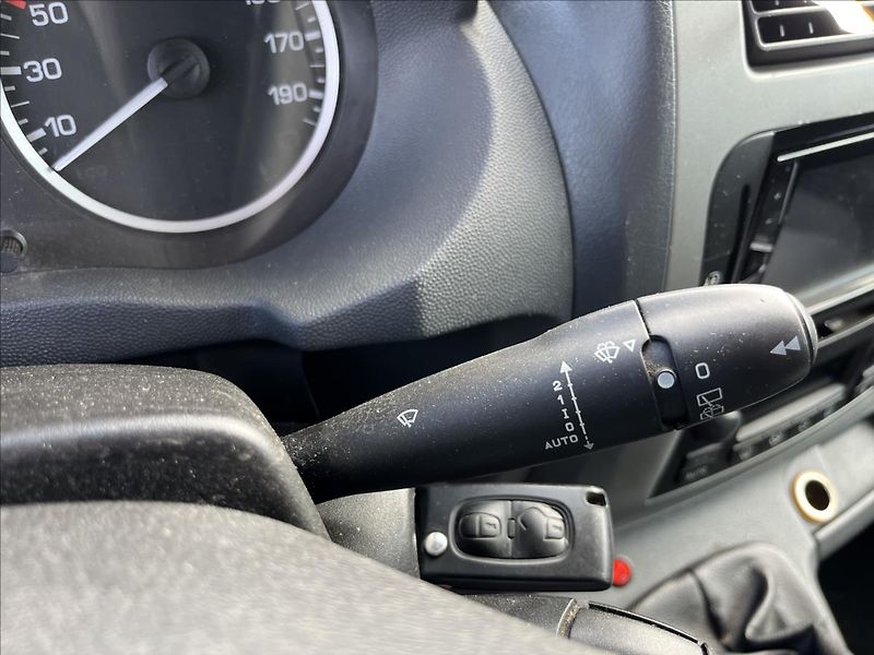 Fiat Scudo 2,0 JTD L2 PANORAMA 8.MÍST - fotka 24 z 41