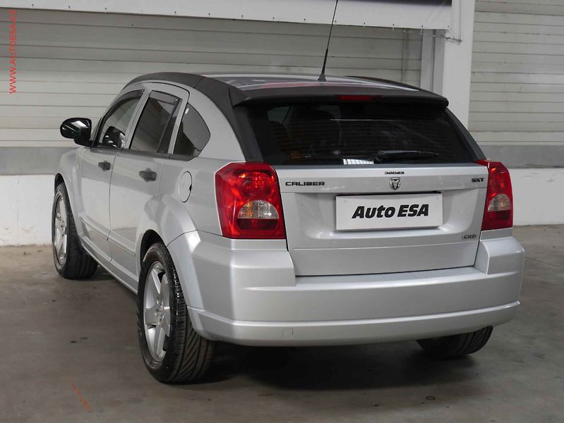 Dodge Caliber (2006) 2.0CRDi, ČR, AC, výhřev sed - fotka 4 z 16