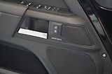 Land Rover Defender 110 D300 X-Dynamic SE - náhled 23