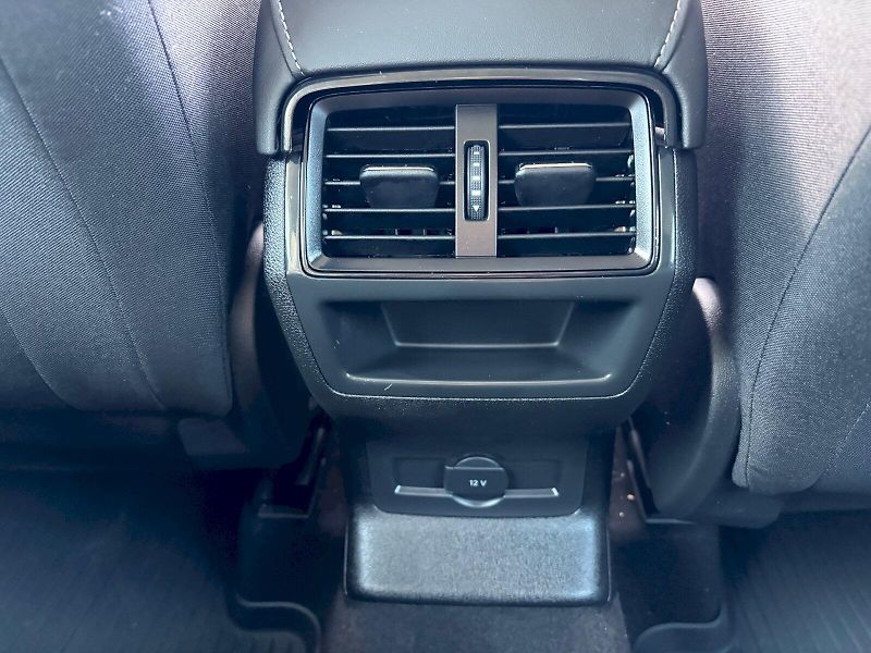 Škoda Karoq (2025) DSG 1.5 TSI / 110kW / SELECTIO - fotka 16 z 32