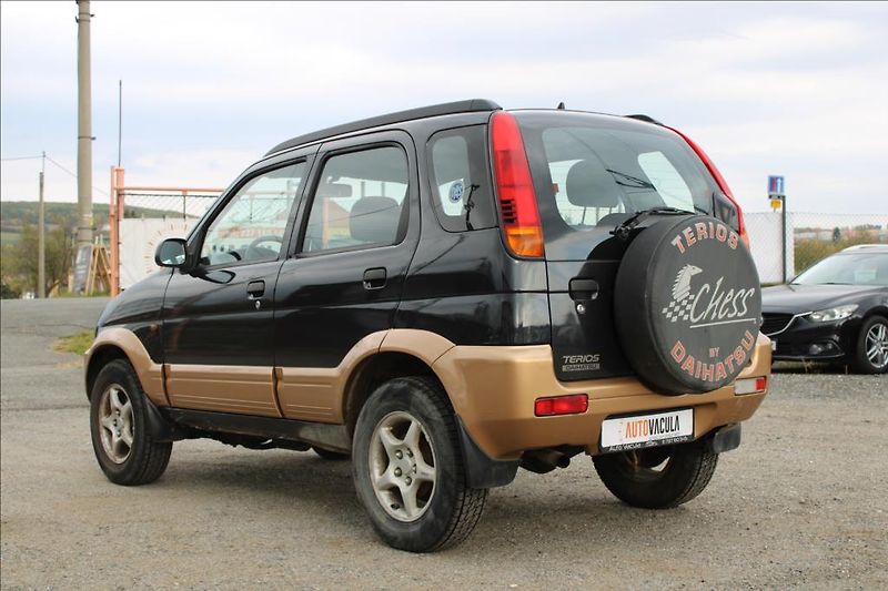 Daihatsu Terios 1,3 i  4 x 4,STK 3/2027,KLIMA - fotka 7 z 25