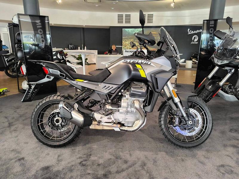 Moto Guzzi V 100 Stelvio (2024) Stelvio V 100 Nero Vulcano (sl - fotka 5 z 14
